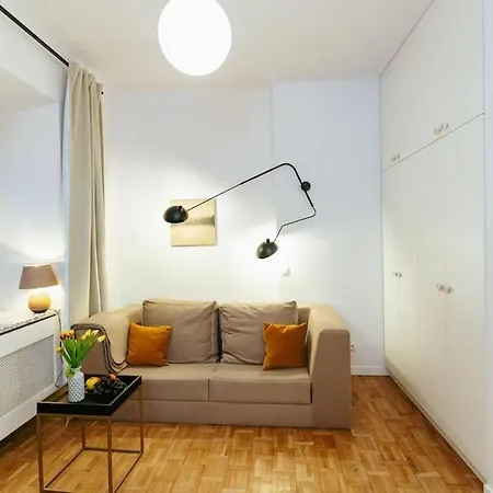 Charming Next To The Old Town! Varsavia