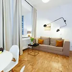 Charming Next To The Old Town! شقة *