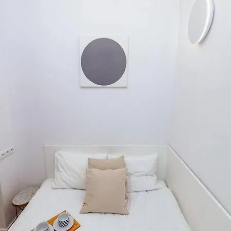 Charming Next To The Old Town! Apartment *