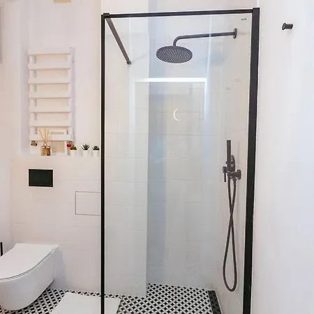 Charming Next To The Old Town! *