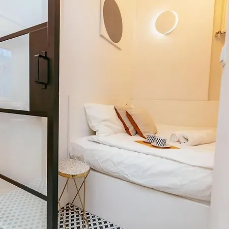 Charming Next To The Old Town! Apartman