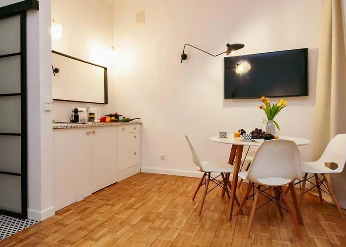 Charming Next To The Old Town! Lejlighed