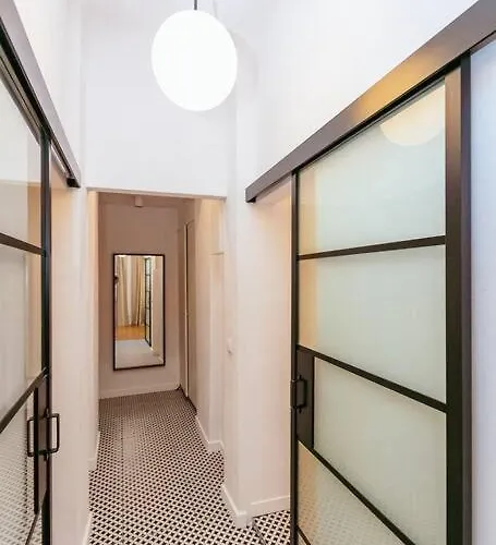 Charming Next To The Old Town! Lejlighed *