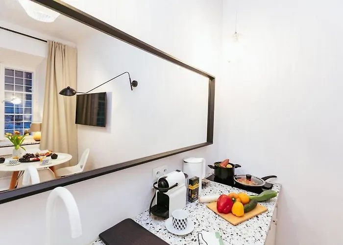 Charming Next To The Old Town!