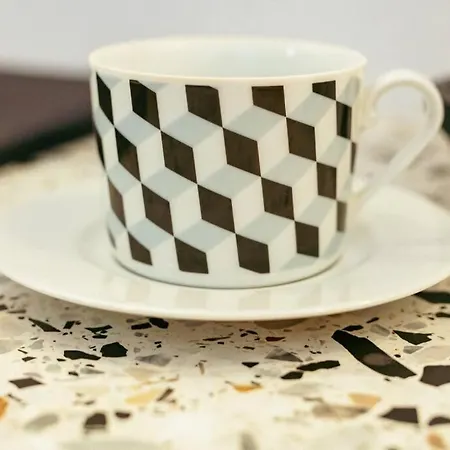 Charming Next To The Old Town!