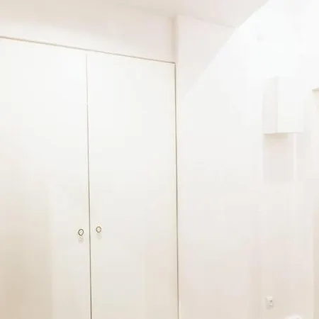 아파트 Charming Next To The Old Town!